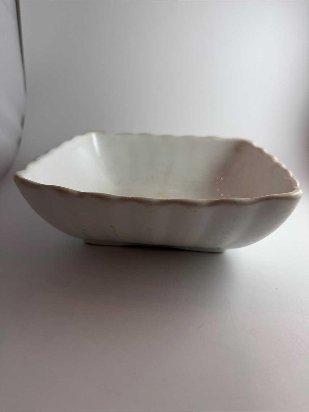 Antique Alfred Meakin ironstone China Ladyfinger Square Scalloped Edge Bowl